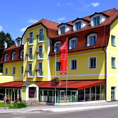 Hotel-Restaurant Kirchenwirt Aigen Aigen im Ennstal Exteriör bild