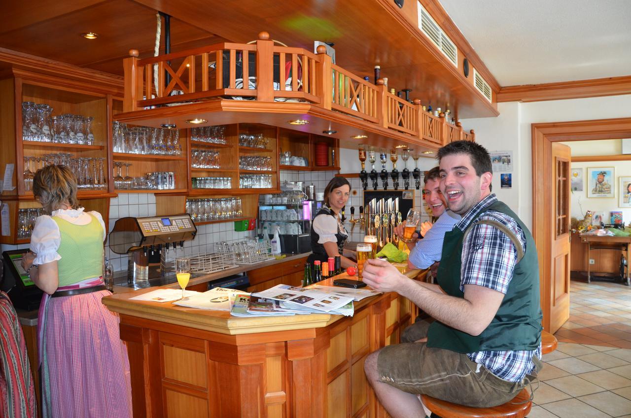 Hotel-Restaurant Kirchenwirt Aigen Aigen im Ennstal Exteriör bild