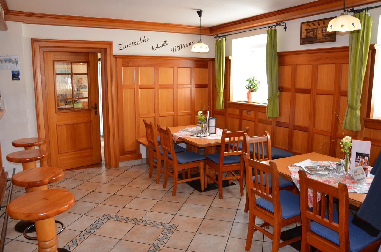 Hotel-Restaurant Kirchenwirt Aigen Aigen im Ennstal Exteriör bild
